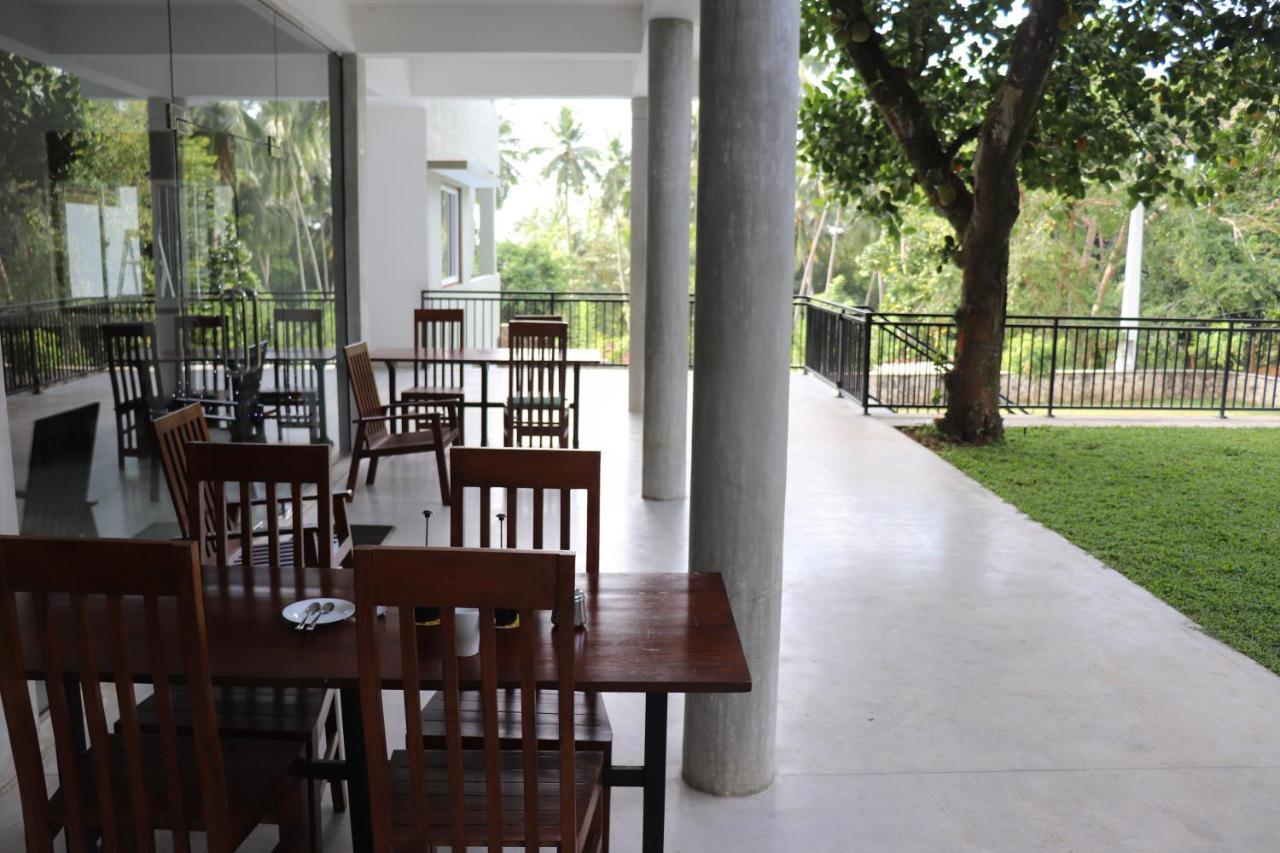 Hotel Paradiso, Unawatuna Exterior photo